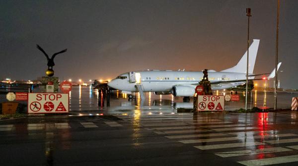 Evacuări masive din Afganstan. Peste 13.000 de oameni, extrași în 24 de ore