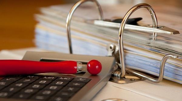 Firme de contabilitate. Consiliul Concurenței cere modificarea legislației