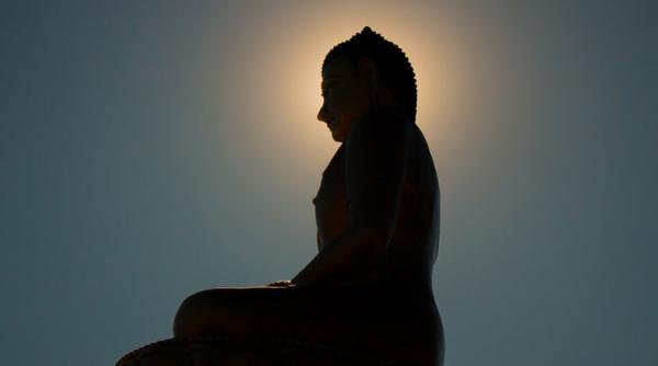 Ce culoare are aura ta? Cu cine eşti compatibil în funcţie de energia pe care o emani