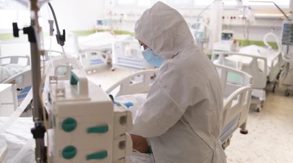 COVID-19. Varianta DELTA dublează riscul de spitalizare