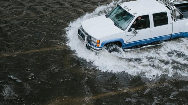 Rupere de nori în Noua Zeelandă. Zeci de familii evacuate în plin lockdown VIDEO