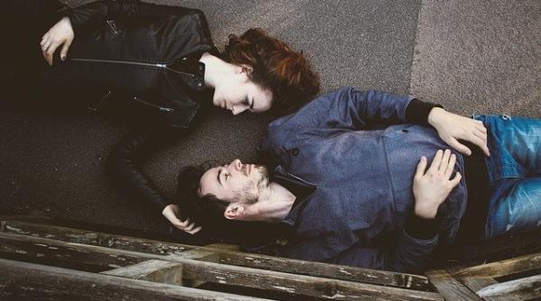 Pandemia de COVID-19 distruge una dintre cele mai vechi tradiții ale omenirii 