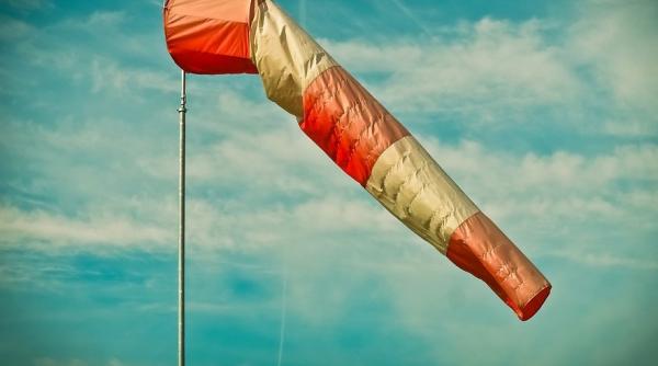 Avertizări! Cod galben vânt puternic în patru judeţe