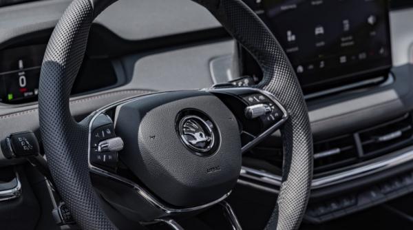 Skoda va opri producția din Cehia. De vină este criza semiconductorilor