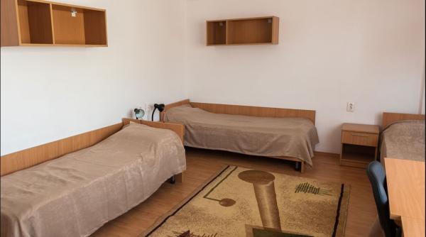 Cazarea în căminele din București . Fiecare universitate, cu regulile ei