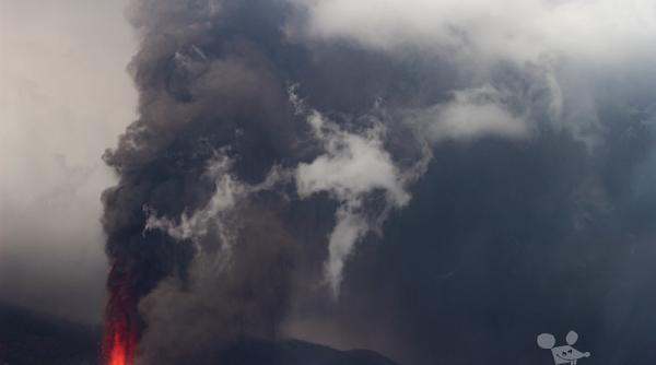 Norul de cenușă vulcanică din Canare ajunge deasupra României