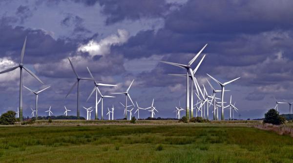 Compensarea facturilor. Ce se întâmplă dacă e depășit plafonul de 200 de kWh