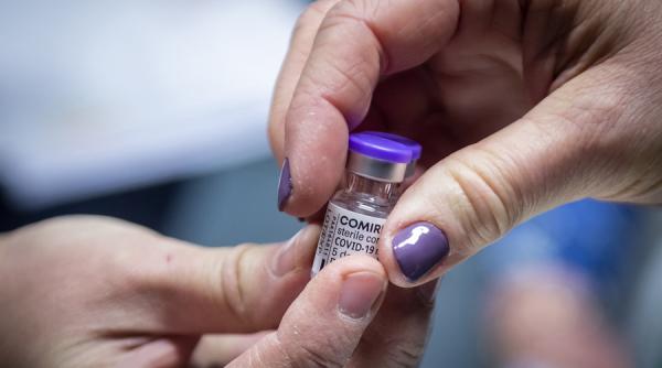 Anunţ important pentru toţi românii vaccinaţi cu AstraZeneca