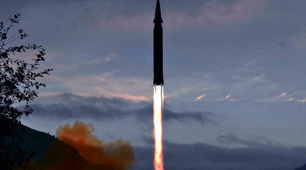 Coreea de Nord nu se mai joacă. Noua rachetă care poate schimba regulile jocului VIDEO