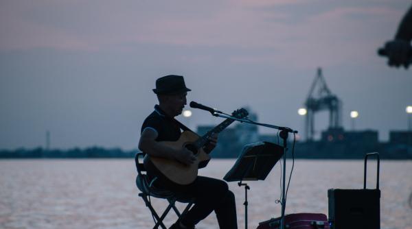 Fără muzică în localurile din Salonic. Grecia, în valul 4 de COVID-19