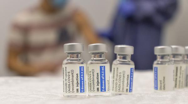 Vaccinuri. UE prelungeşte mecanismul de control al exporturilor