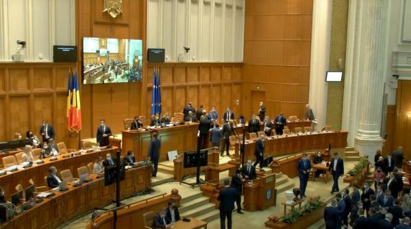 Criza din Romania. Iohannis: Lumea trebuie să coboare cu picioarele pe pământ