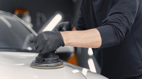 Volkswagen amână decizia privind locul în care va fi construită noua fabrică