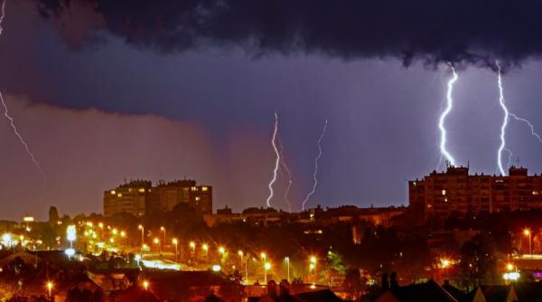 Atenţionare de la MAE pentru românii care vor să călătorească în Bulgaria şi Grecia