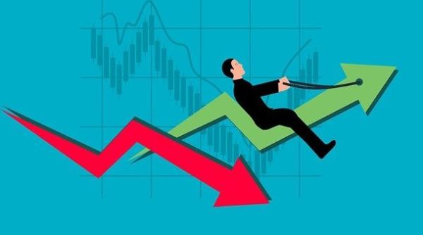 Investiţiile străine directe în România, în creştere cu 196%