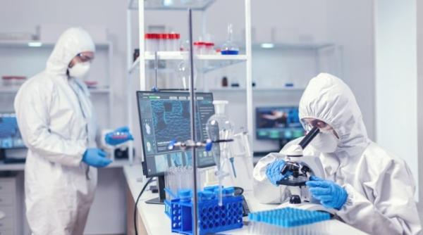 De ce unii oameni sunt complet imuni la COVID-19. Experții caută încă răspunsuri