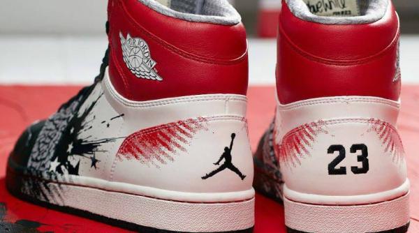 Preț ASTRONOMIC pentru o pereche de adidași purtată de Michael Jordan, cât un apartament în centrul Londrei