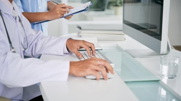 COVID-19. Un medicament de la AstraZeneca a intrat în evaluarea EMA