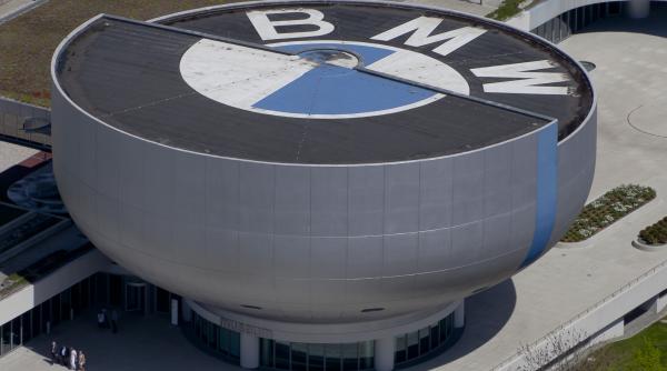 La 30 de ani de la unificarea Germaniei, BMW aliniază programul de lucru