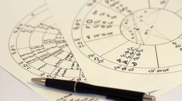 Venus în Capricorn dă relaţii lungi, serioase, stabile, oficiale. Unii vor trece prin mari încercări