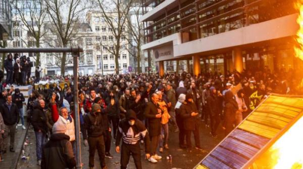 OMS: Jumătate de milion de europeni ar putea muri de COVID-19 în această iarnă. Europa, măturată de proteste anti-restricții