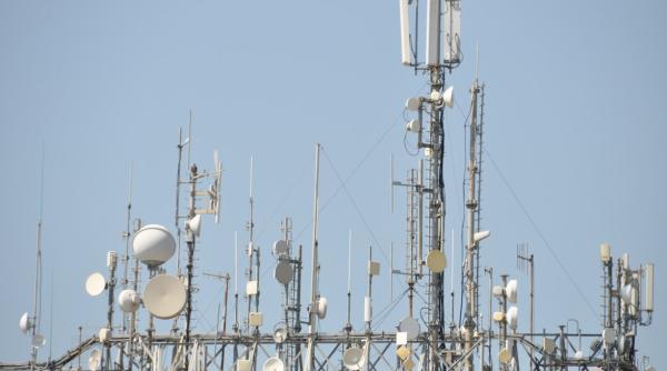 Telecom Italia ar putea fi preluată de un fond de investiții american