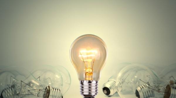 Românii vor plăti 2 FACTURI la energia electrică în luna decembrie. Află DE CE