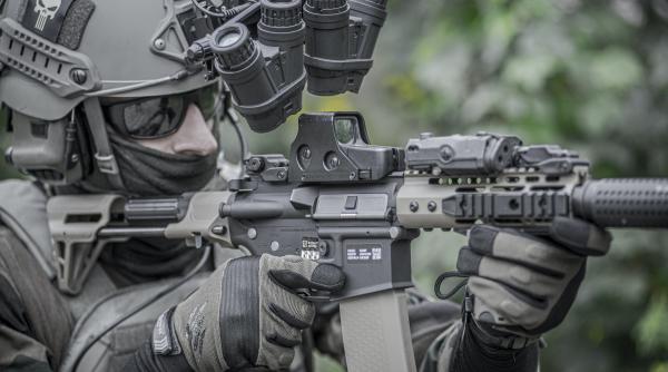 Producătorii de armament au dus-o bine în pandemie. Vânzări record