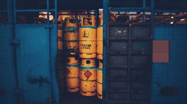 10 furnizori de gaze au ieșit din piață. Consecințe