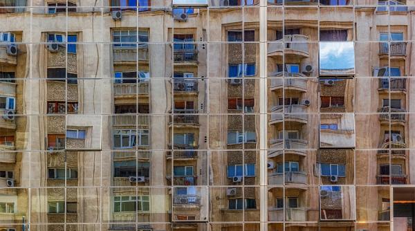 Milioane de clădiri din UE vor fi modernizate până în 2030 pentru a le face mai eficiente energetic