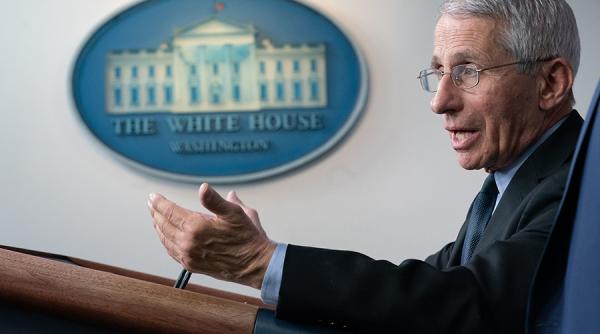 Anthony Fauci trage ALARMA: OMICRON ”se dezlănțuie”, va stăpâni LUMEA