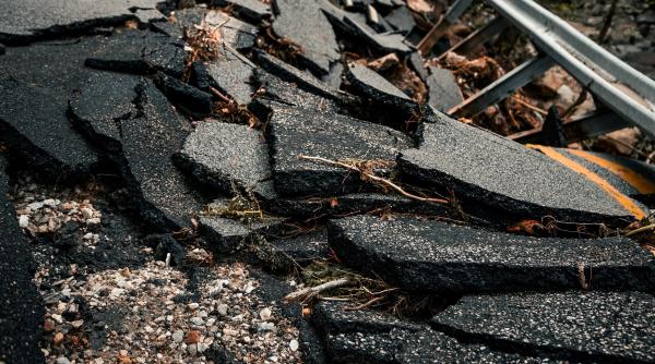 Cutremur de 5,5 grade pe Richter. Peste 20 de persoane rănite