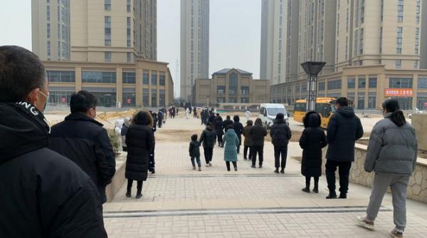 Pandemia a dus la redescoperirea trocului: O varză cumpărată cu țigări