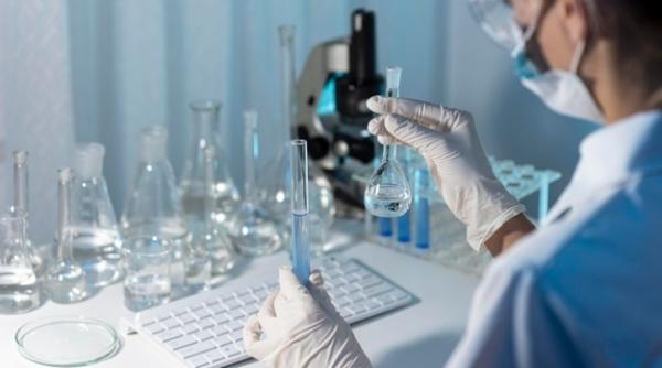 Coronavirus: OMS asigură că vaccinurile anti-COVID funcţionează împotriva tuturor variantelor