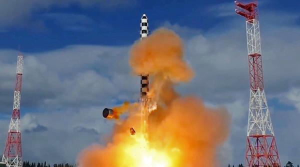 Rachete, avioane de luptă, bombardiere: Armata lui Putin va primi jucării noi