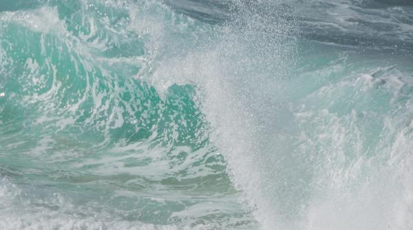 Tsunami în Samoa după erupţia unui vulcan subacvatic în Tonga VIDEO