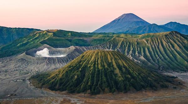 Indonezia îşi mută capitala la 2.000 de km distanță