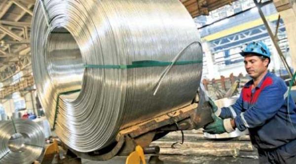 ALRO, paralizat de PREȚUL energiei. Compania, forțată să trimită în ȘOMAJ tehnic aproape jumătate din angajați