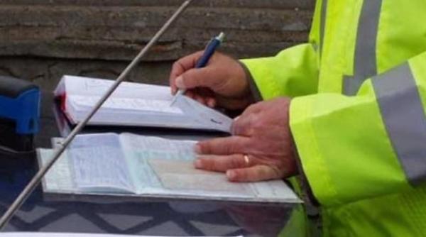 Șofer inconștient: A luat 15 amenzi în nici 10 minute. Permis suspendat pentru 420 de zile 