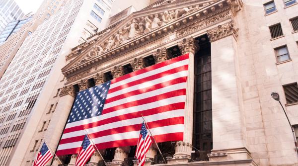 Bursele americane au deschis în scădere. Războiul din Ucraina își spune cuvântul 