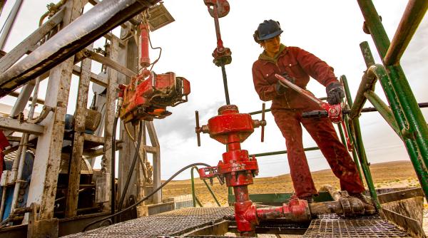 Fără precedent. O mare companie petrolieră rusească cere încetarea războiului în Ucraina