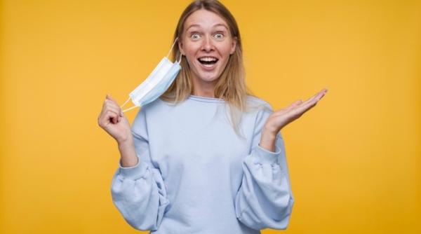 Rafila, anunţul aşteptat de români: Masca se ELIMINĂ! Rămâne doar ca recomandare, în spaţiile închise