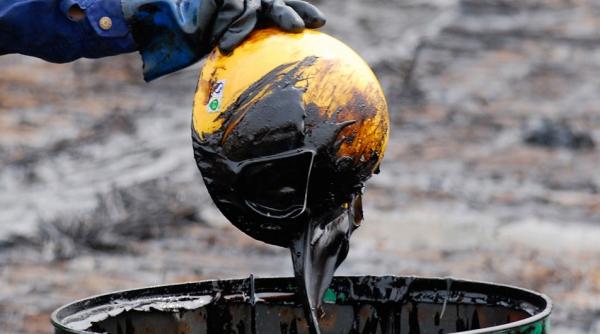 Rusia, sub ghilotina embargoului petrolier. SUA au apăsat pe buton