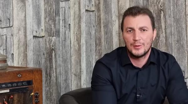 Godină râde de românii care au luat cu asalt benzinăriile