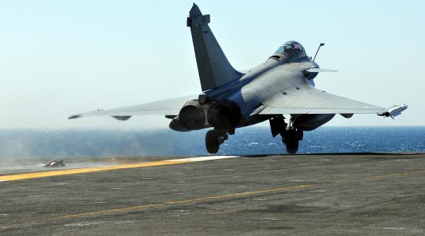 Franța a testat cu succes o rachetă nucleară 