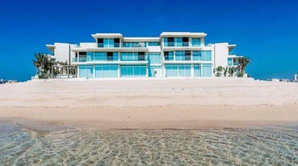 Abramovici ”vânează” case în Dubai. Diaspora rusă fuge de sancțiuni