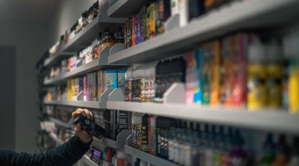 Ce spun românii despre rezervele din cămări. Câți s-au burdușit cu alimente