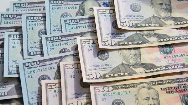 Izolată și sancționată, Rusia NU VA DUCE lipsă de bani, spun americanii 