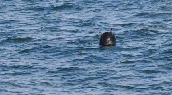 Încă o mină descoperită în Marea Neagră! A fost reperată de un avion