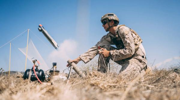 Pentagonul trimite Ucrainei drone ”ucigașe de tancuri”